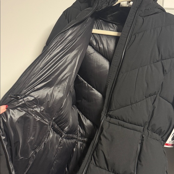DKNY Black Puffer Jacket - Picture 6 of 6